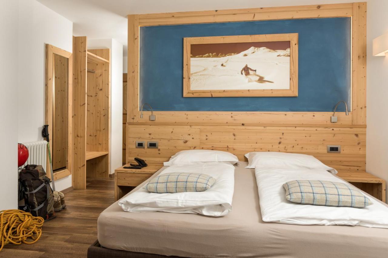 Hotel Garni Lastei Pozza di Fassa Esterno foto