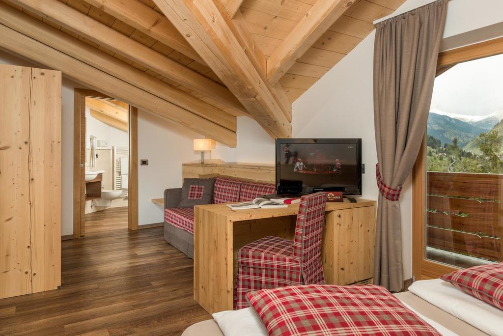 Hotel Garni Lastei Pozza di Fassa Esterno foto