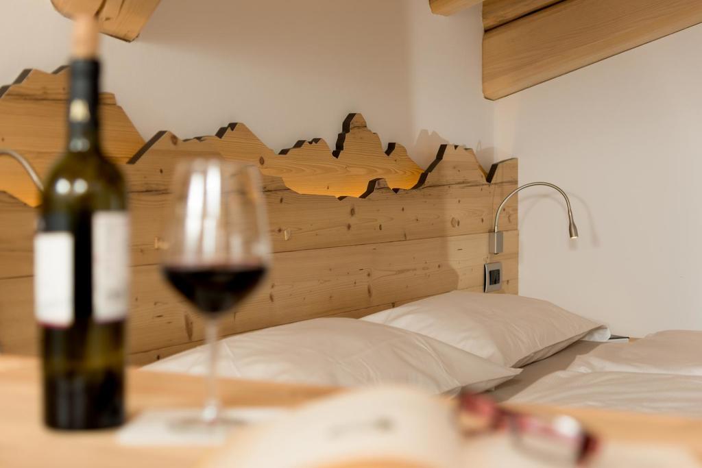Hotel Garni Lastei Pozza di Fassa Esterno foto