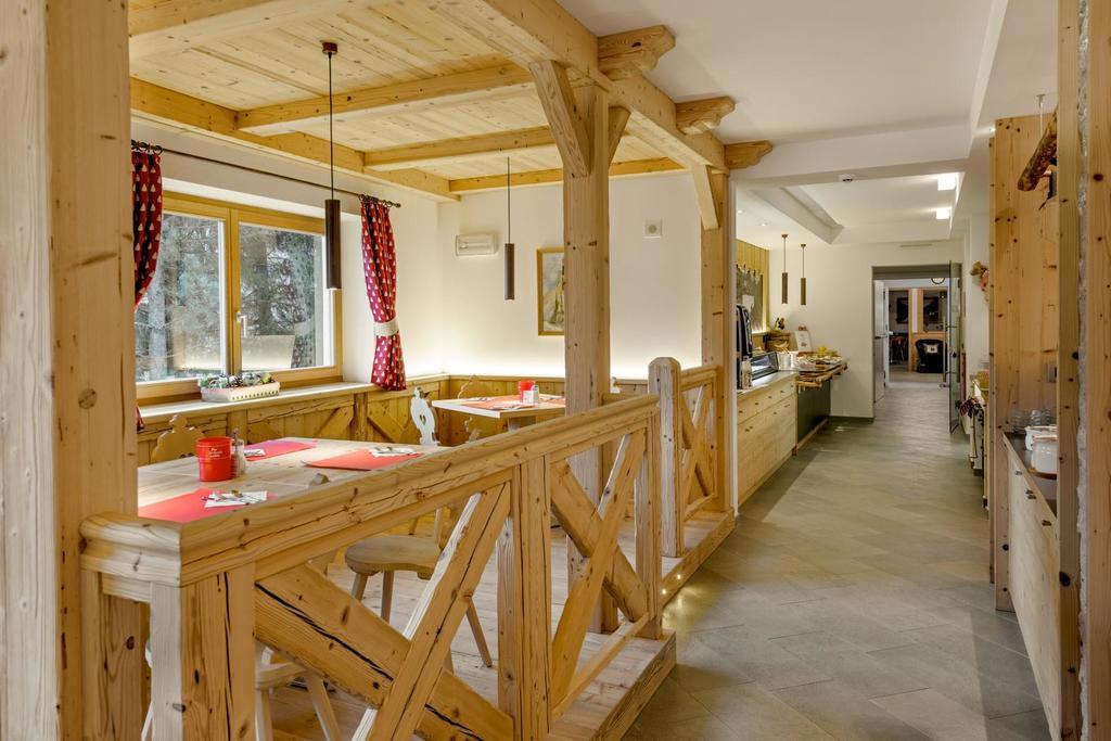 Hotel Garni Lastei Pozza di Fassa Esterno foto