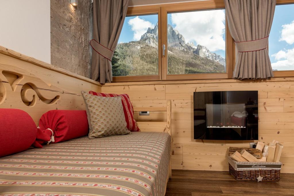 Hotel Garni Lastei Pozza di Fassa Esterno foto